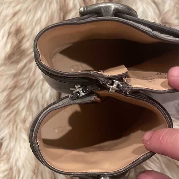 NEW | COACH | Dara Bootie | Dove Gray Suede Logo Boots | Size 6 Women’s - Picture 4 of 7